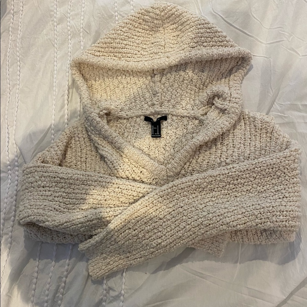 Hooded sweater